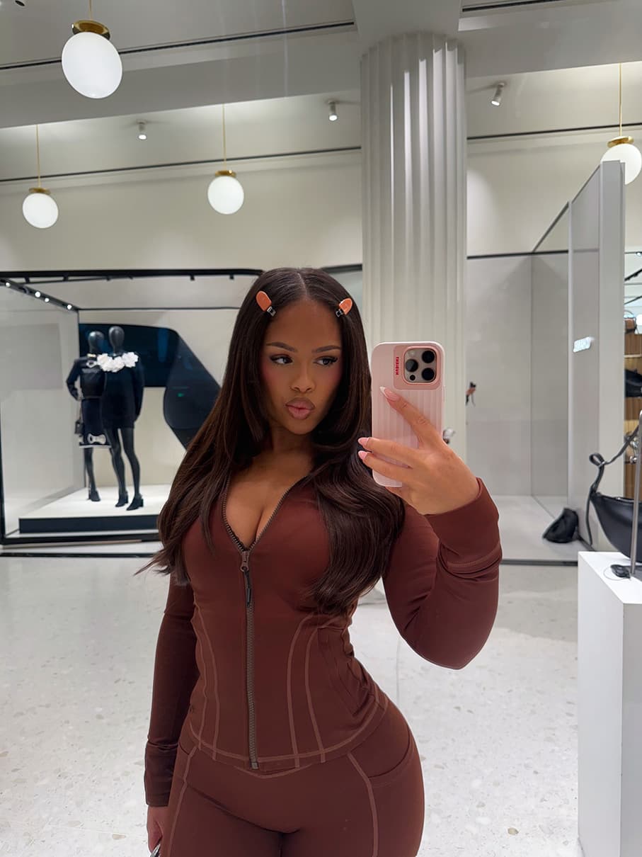MOCHA BROWN